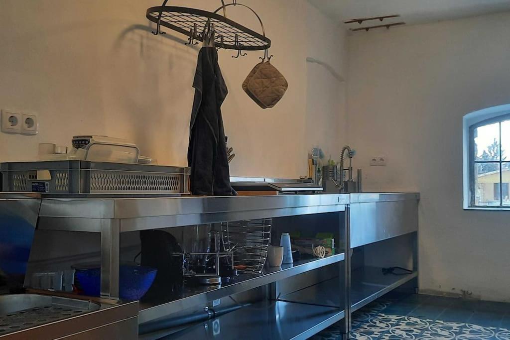 Zirkuswagen Glamping Fuer 2 Mit Veranda Kueche Netflix Parken Und Hofladen Steinhofel Exterior photo